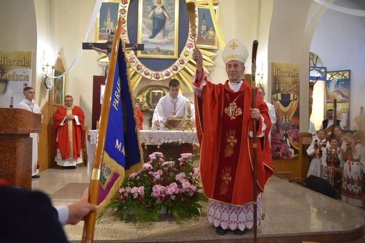 Sztandar Arcybractwa NSPJ w Marcinkowicach