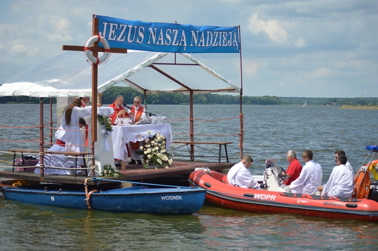 Msza św. na wodzie w Rybniku