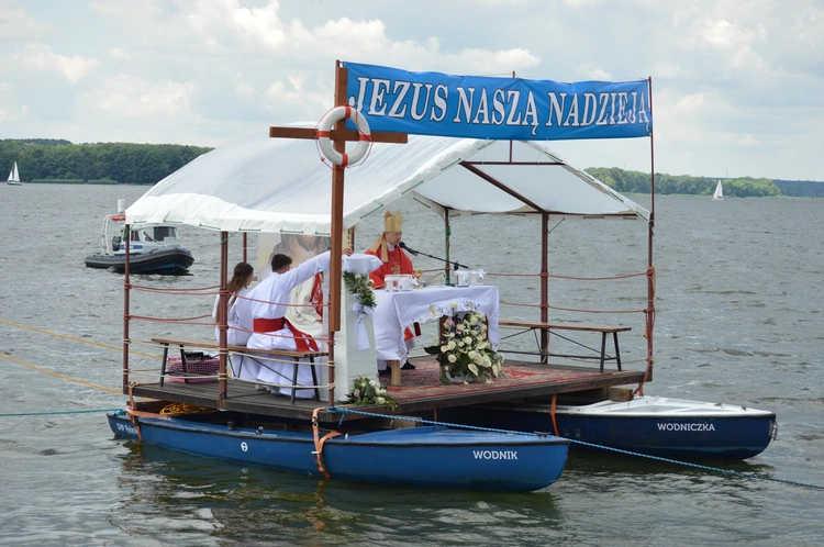 Msza św. na wodzie w Rybniku