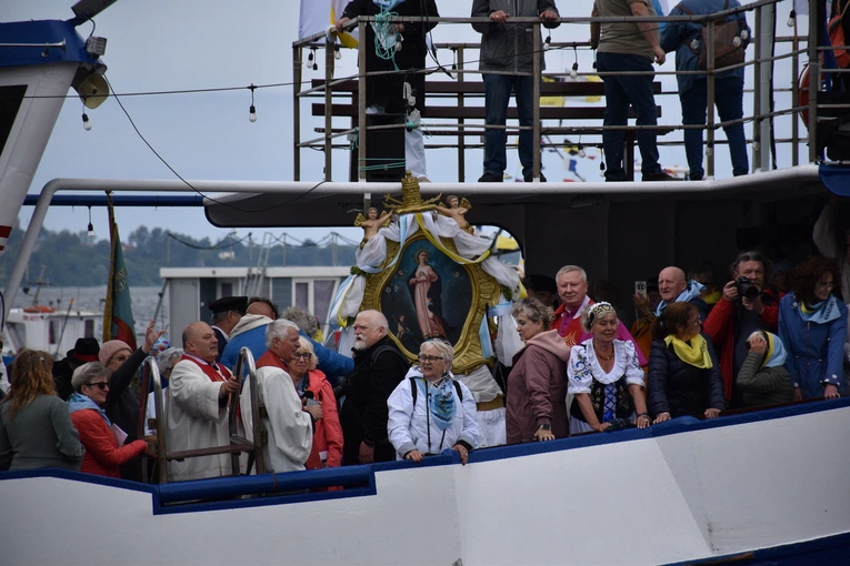 Pielgrzymka morska do Pucka