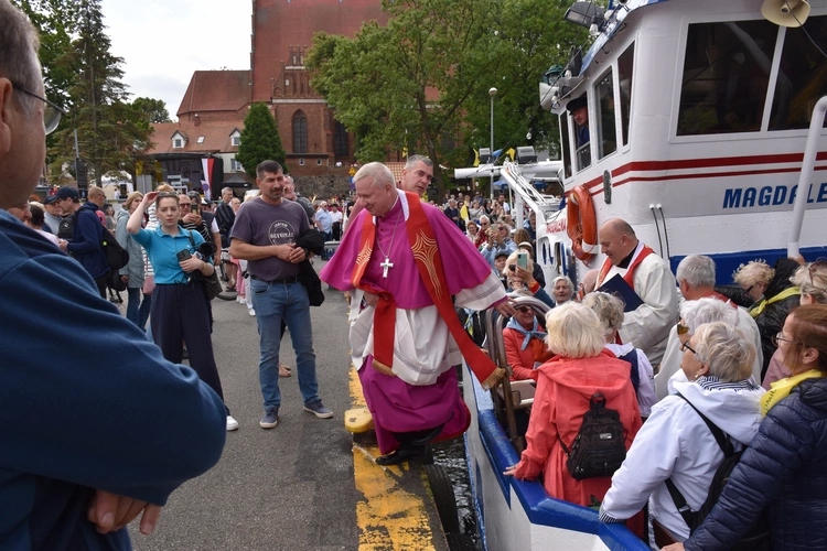 Pielgrzymka morska do Pucka