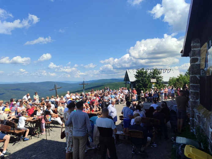 Msza, schronisko i gondola