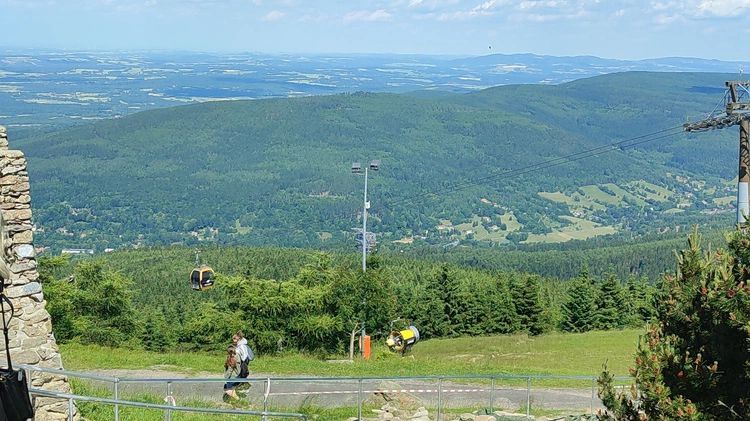 Msza, schronisko i gondola