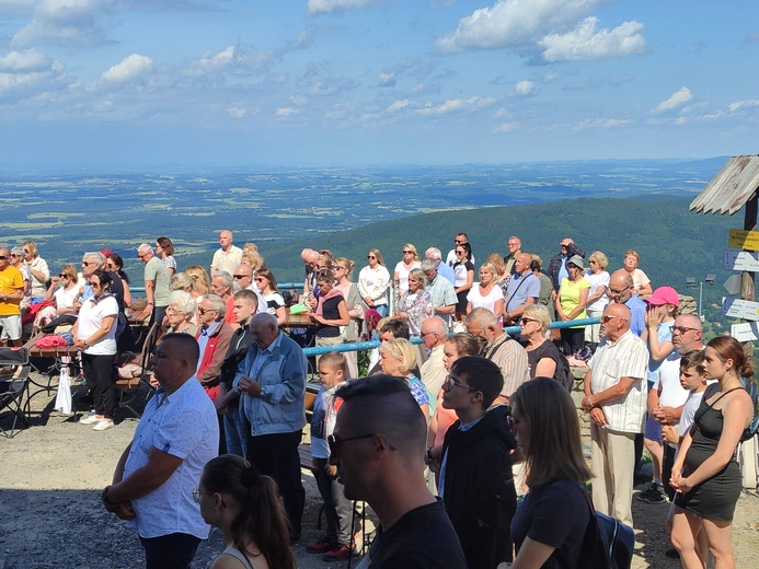 Msza, schronisko i gondola