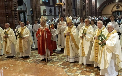 Uroczystość patronów diecezji gliwickiej i jubileusze kapłańskie