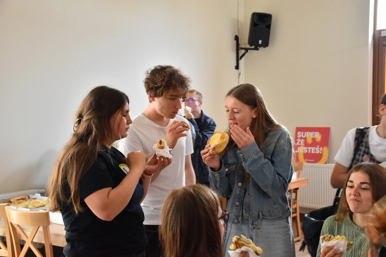 Diecezjalne posłanie młodych - agapa