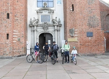 Rowerowa pielgrzymka do Sianowa