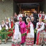 Jurków. 100-lecie parafii i prymicje bp. Jerzego Kołodzieja