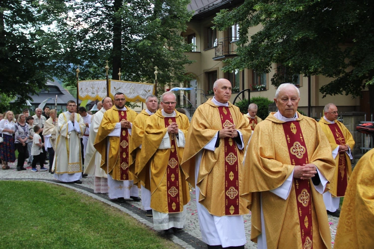 Jurków. 100-lecie parafii i prymicje bp. Jerzego Kołodzieja