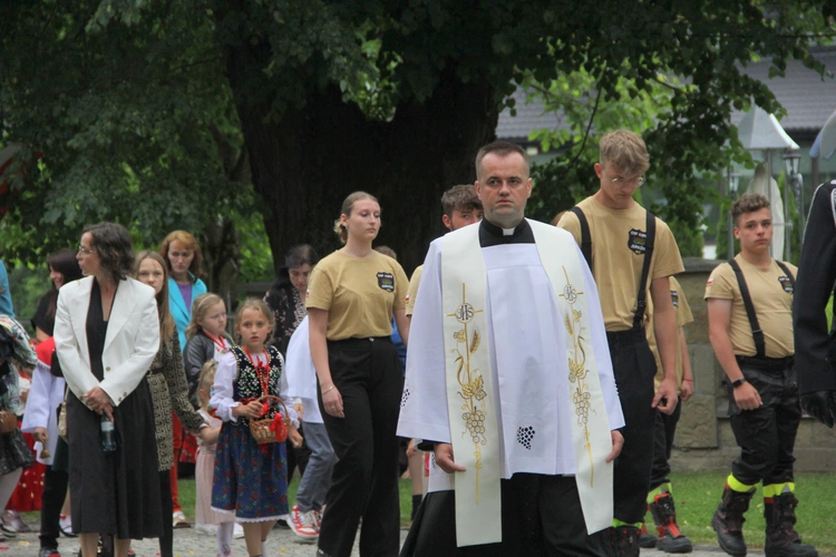 Jurków. 100-lecie parafii i prymicje bp. Jerzego Kołodzieja