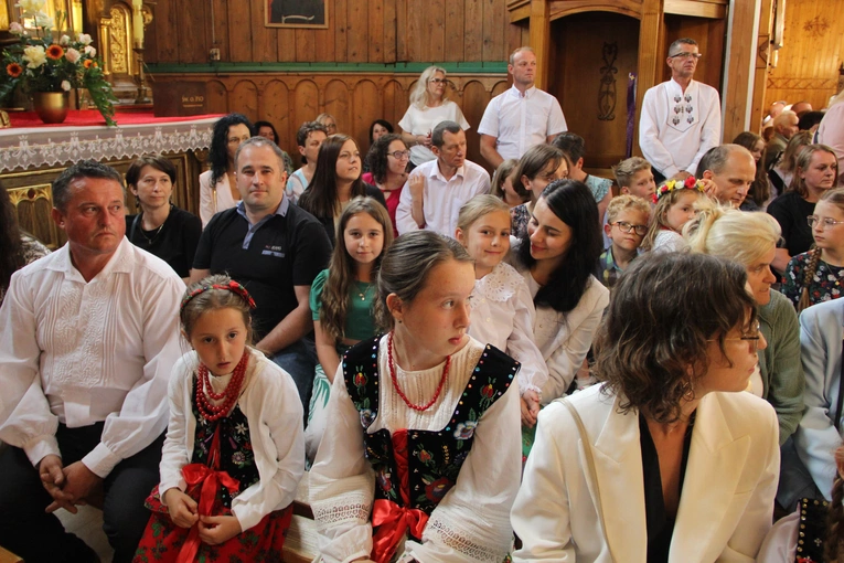 Jurków. 100-lecie parafii i prymicje bp. Jerzego Kołodzieja