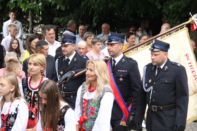 Jurków. 100-lecie parafii i prymicje bp. Jerzego Kołodzieja