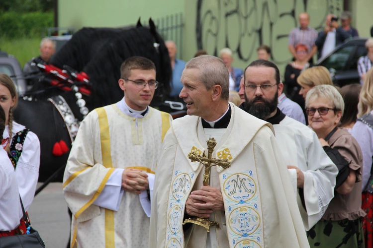 Jurków. 100-lecie parafii i prymicje bp. Jerzego Kołodzieja