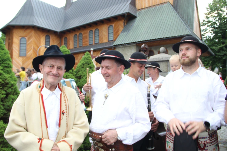 Jurków. 100-lecie parafii i prymicje bp. Jerzego Kołodzieja