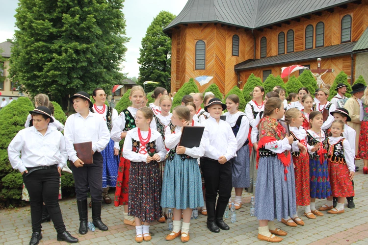 Jurków. 100-lecie parafii i prymicje bp. Jerzego Kołodzieja