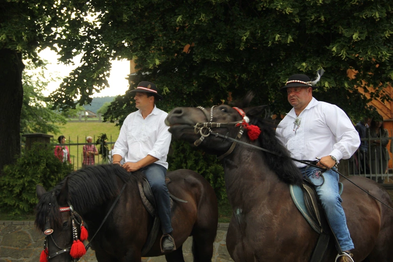 Jurków. 100-lecie parafii i prymicje bp. Jerzego Kołodzieja