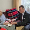 W 1944 pomagała wyczerpanym powstańcom warszawskim. Dziś 104-letnia sanitariuszka otrzymała medal od Zakonu Maltańskiego