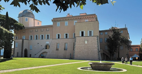 Papież wraca do Castel Gandolfo. Jak Leon XIV spędzi letnie wakacje?