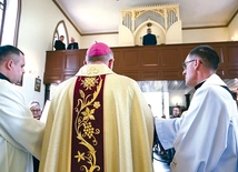 Moment błogosławieństwa organów.