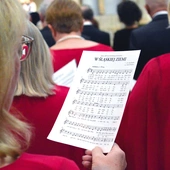 Uczestnicy wspólnie wykonali  m.in. rocznicowy hymn „W śląskiej ziemi”.