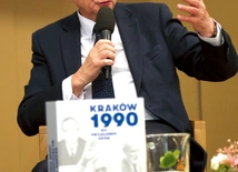 – Po pożarze Archiwum Miejskiego w 2021 r. poczułem,  że muszę ofiarować mojemu miastu  tę próbę przywrócenia pamięci  o jednym z najważniejszych zakrętów  historii  w ciągu  ostatnich  stu kilkudziesięciu  lat dziejów Krakowa  – mówi prof. Purchla.