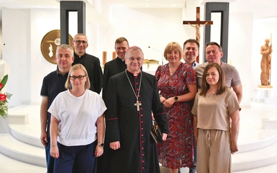 Spotkanie, trwające od rana do późnego popołudnia, obejmowało: liturgię godzin, adorację Najświętszego Sakramentu, Mszę św., konferencję. Obecny był także bp Tadeusz Lityński.