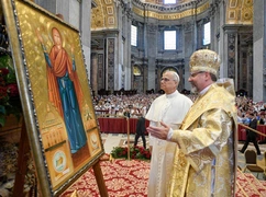 Leon XIV: na Ukrainie moc Boga objawia się pośród gruzów zniszczenia