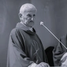 Ks. Stefan Sut, gdy tylko stan zdrowia na to pozwalał, odwiedzał rodzinne strony. Spocznie na miejscowym cmentarzu w Domaniewicach.