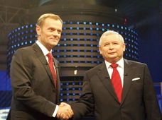 Tusk i Kaczyński w swoich partiach mają status podobny do właściciela. To cementuje polaryzację w Polsce