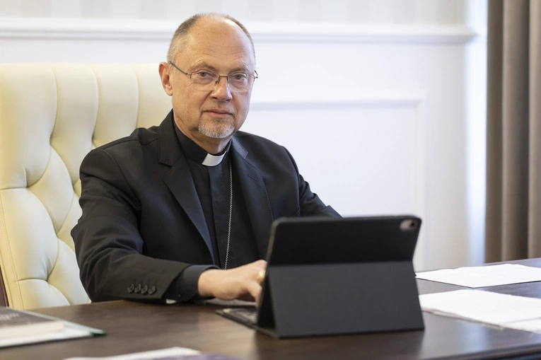 Bp Oder: chcę, aby z końcem lata mój Zespół dopracował dokument ws. Komisji niezależnych ekspertów