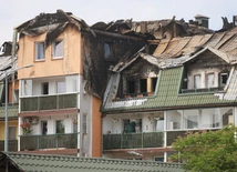 Pożar w Ząbkach. Apel bp. Kamińskiego o pomoc dla poszkodowanych