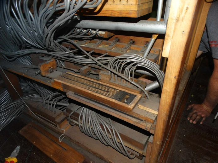 Remont 100-letnich organów Sauera w kościele uniwersyteckim we Wrocławiu