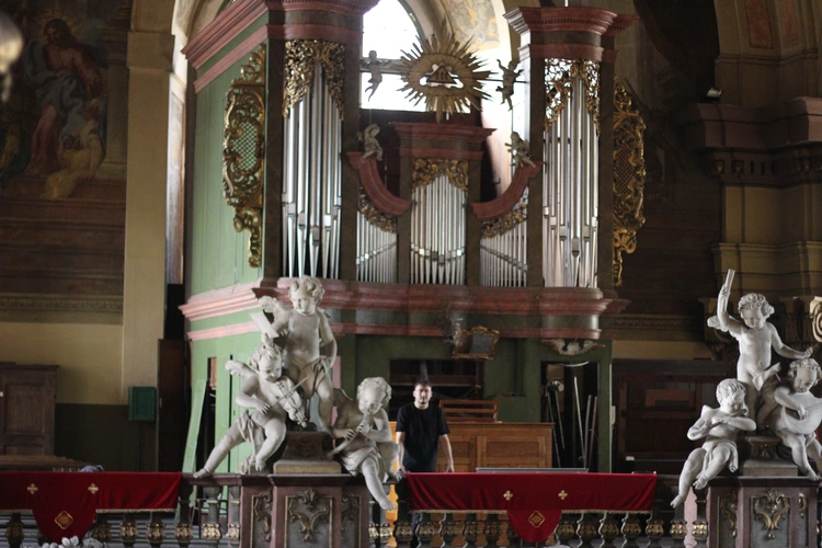 Remont 100-letnich organów Sauera w kościele uniwersyteckim we Wrocławiu
