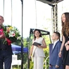 Odsłonięcie muralu z Prymasem Tysiąclecia w Łękach Górnych