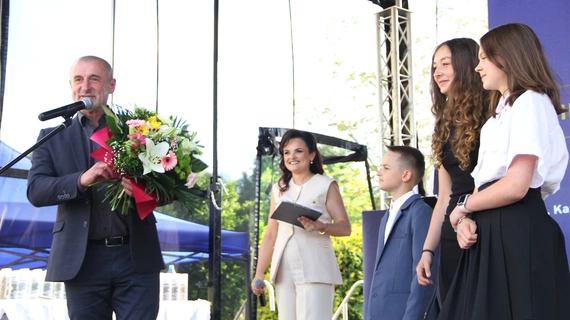 Odsłonięcie muralu z Prymasem Tysiąclecia w Łękach Górnych