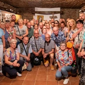 Głusi pielgrzymują do Kałkowa