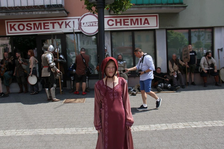 Pochód historyczny z okazji 800-lecia Białej