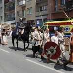 Pochód historyczny z okazji 800-lecia Białej