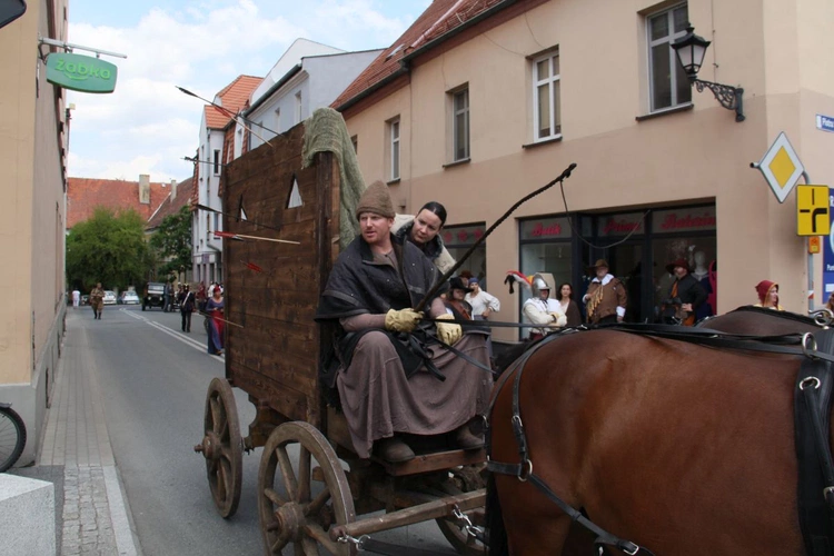 Pochód historyczny z okazji 800-lecia Białej