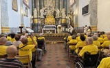 Bp Szkudło: W cierpieniu możemy odkryć wartość krzyża Jezusa