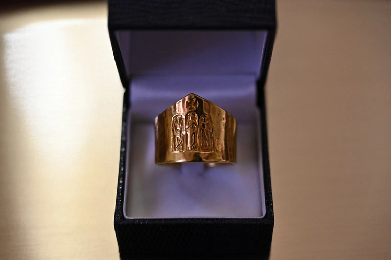 Sakra afrykańskiego biskupa - cz. 1