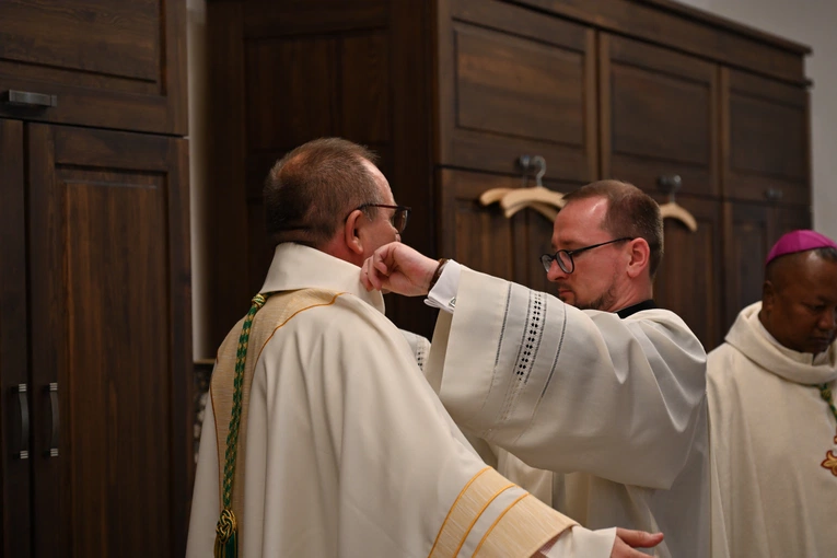 Sakra afrykańskiego biskupa - cz. 1