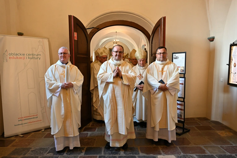 Sakra afrykańskiego biskupa - cz. 1