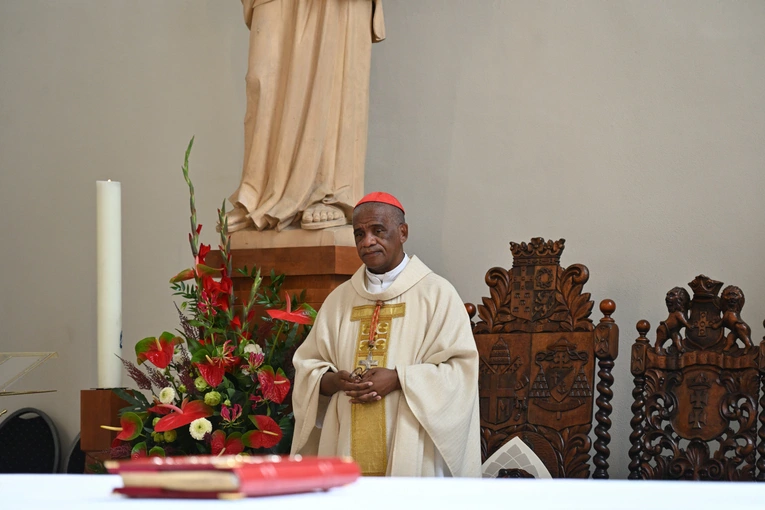 Sakra afrykańskiego biskupa - cz. 1