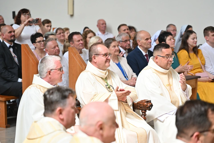 Sakra afrykańskiego biskupa - cz. 1