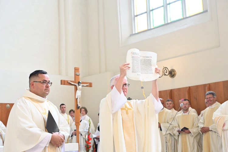 Sakra afrykańskiego biskupa - cz. 1