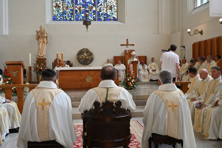 Sakra afrykańskiego biskupa - cz. 1