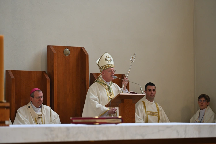 Sakra afrykańskiego biskupa - cz. 1