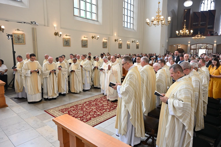 Sakra afrykańskiego biskupa - cz. 1