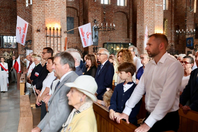 Poświęcenie krzyża Solidarności Walczącej